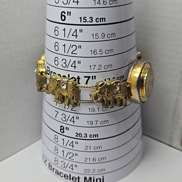 Vintage Womens Jennie B Avon Gold Tone Elephants Charms Watch New Battery main image 11